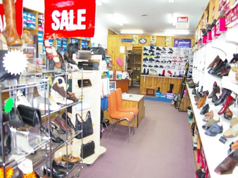 26A Aitken St, Gisborne VIC 3437