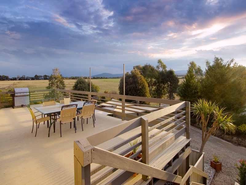 46 Duckholes Rd, Romsey VIC 3434