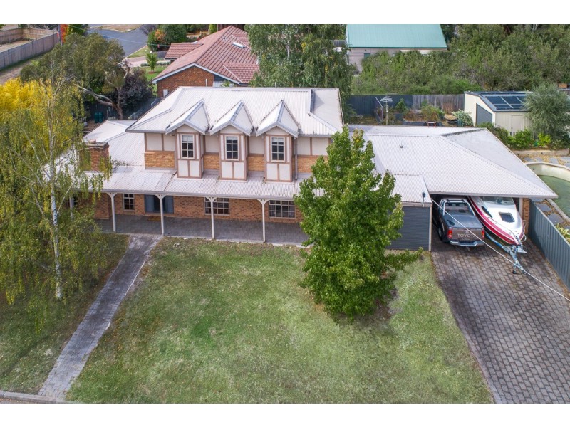 7 Gardiner Street, Gisborne VIC 3437