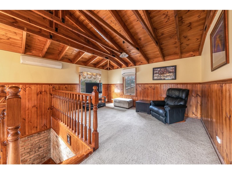 7 Gardiner Street, Gisborne VIC 3437