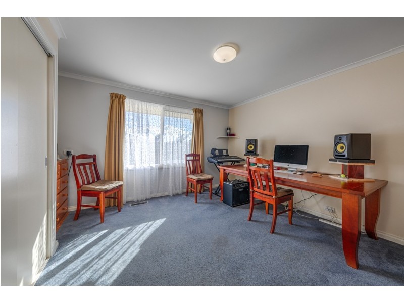 5 Carroll Court, Gisborne VIC 3437