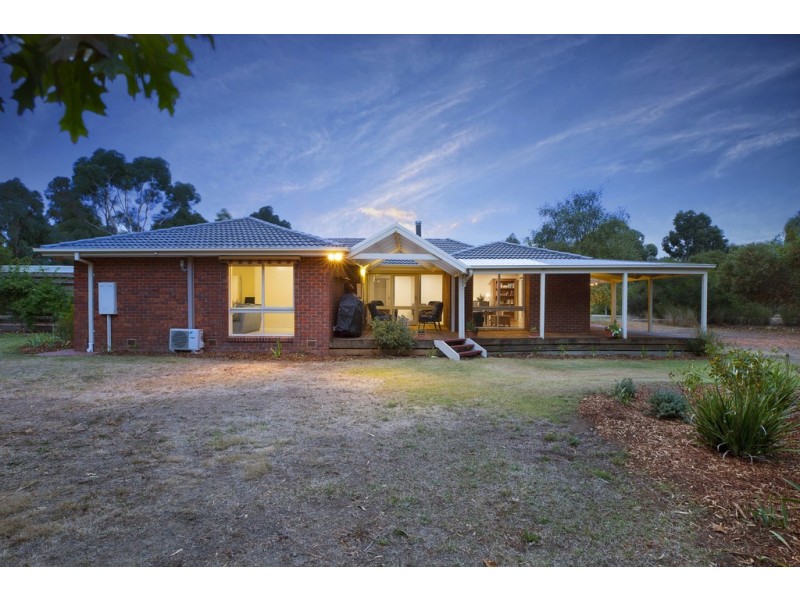 35 Peavey Road, New Gisborne VIC 3438