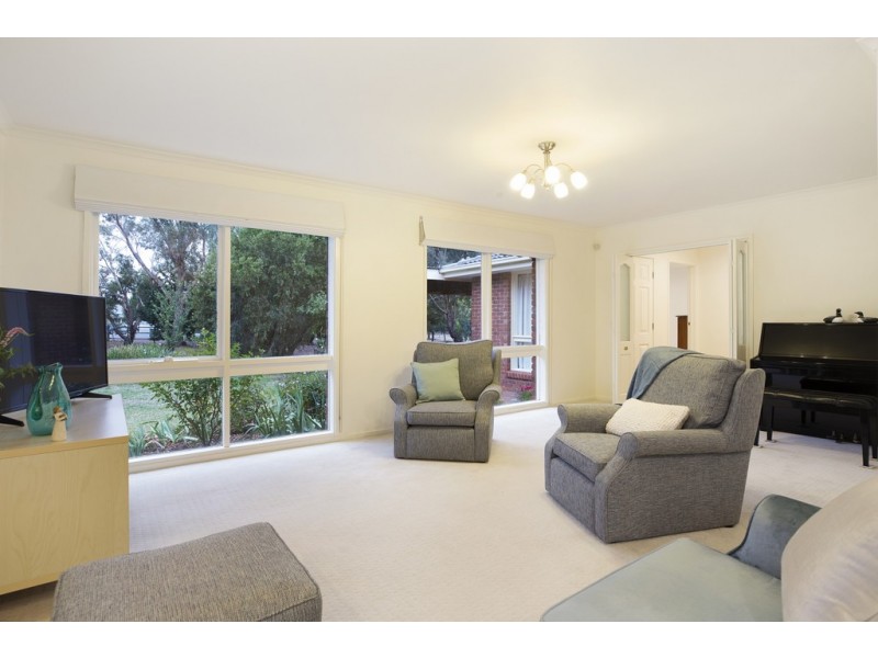 35 Peavey Road, New Gisborne VIC 3438
