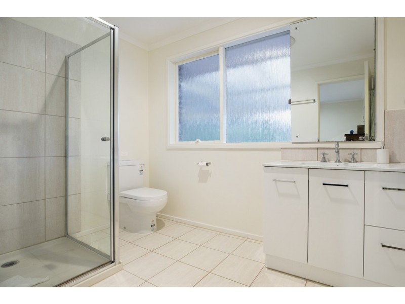 35 Peavey Road, New Gisborne VIC 3438