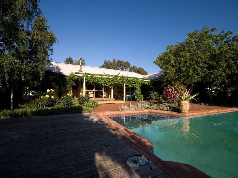 682 Melton Rd*, Gisborne VIC 3437