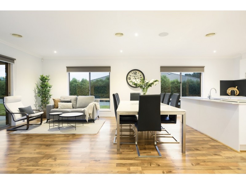 111 Willowbank Road, Gisborne VIC 3437