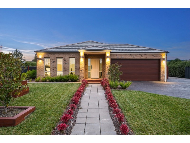 111 Willowbank Road, Gisborne VIC 3437