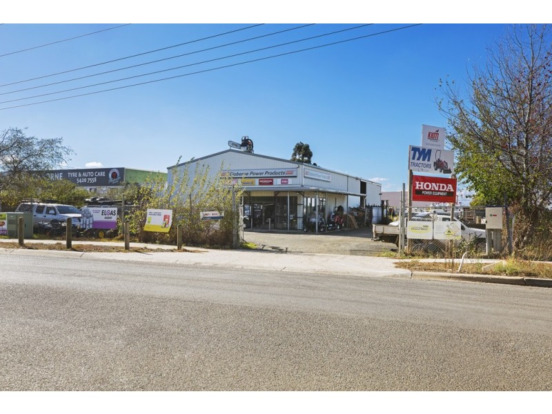42 Barry Road, New Gisborne VIC 3438