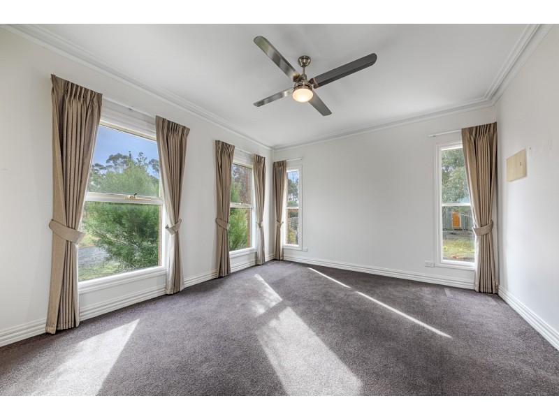 55 Morefield Court, Diggers Rest VIC 3427