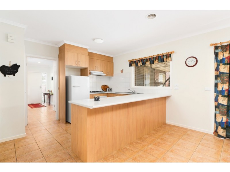 13 Pleasant View Court, Gisborne VIC 3437