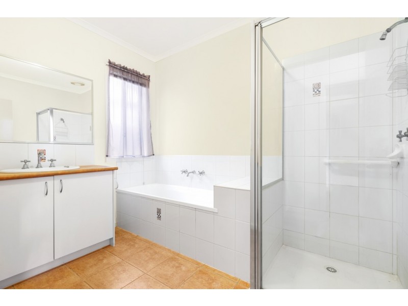 13 Pleasant View Court, Gisborne VIC 3437