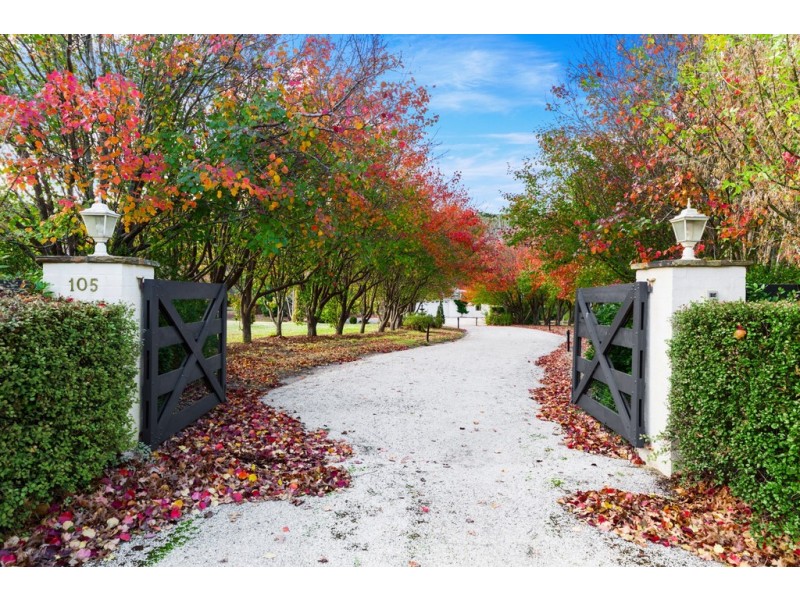105 Manorina Way, Macedon VIC 3440