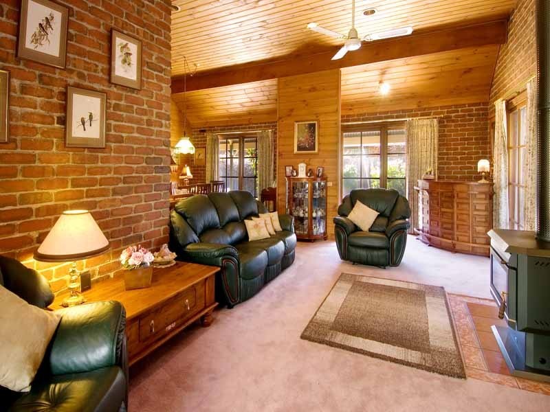 10 Zeal St, New Gisborne VIC 3438