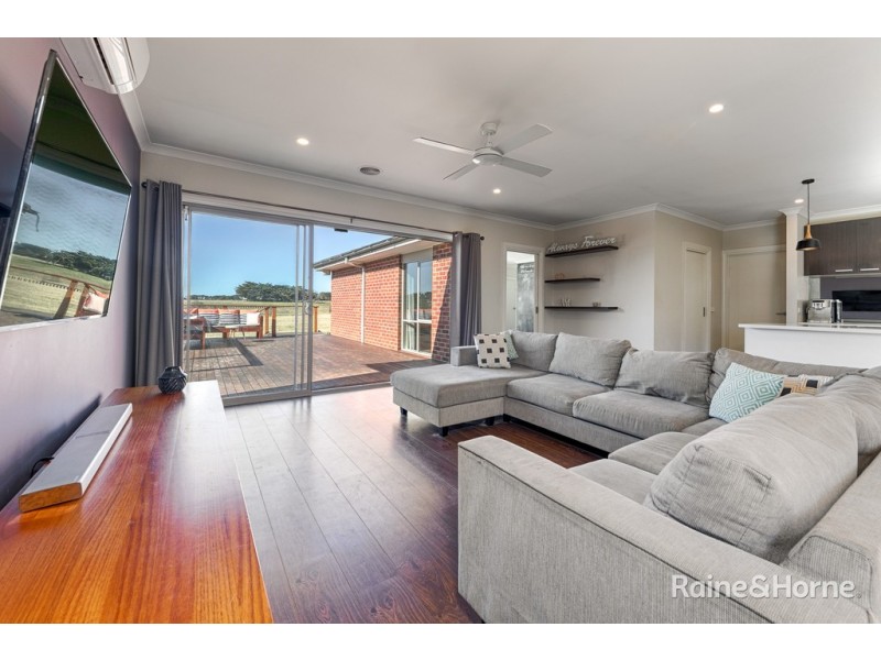 24 Tasman Road, Gisborne VIC 3437