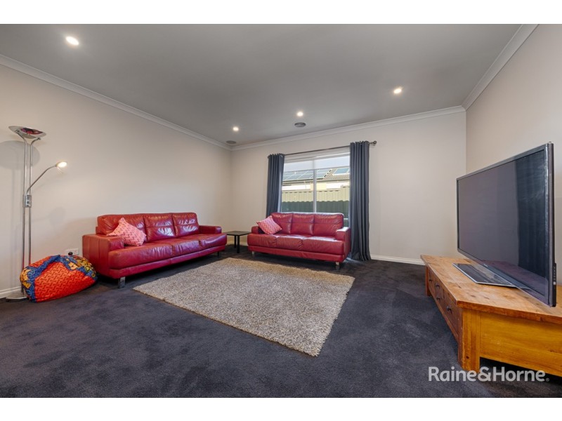 24 Tasman Road, Gisborne VIC 3437