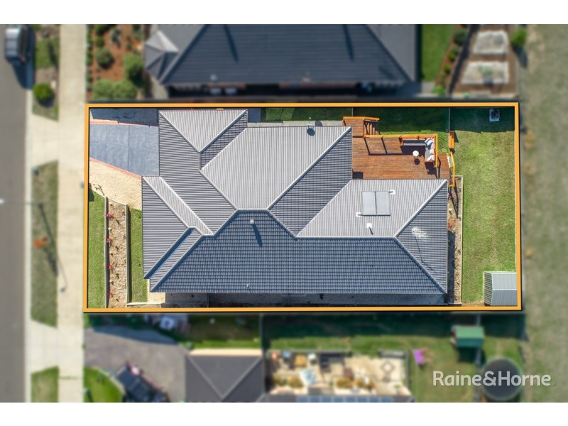 24 Tasman Road, Gisborne VIC 3437