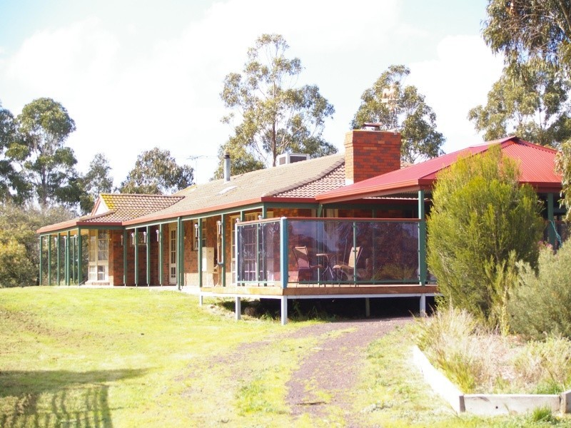 6 Kerri Rd, Riddells Creek VIC 3431