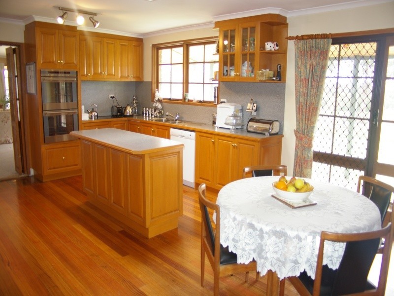 6 Kerri Rd, Riddells Creek VIC 3431