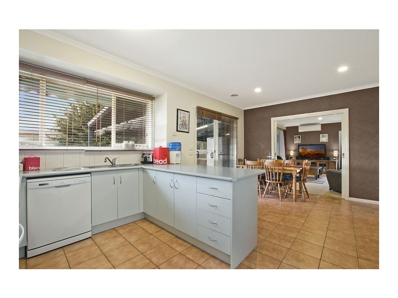 26 Hilltop Way, Gisborne VIC 3437
