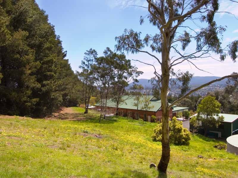 206 Mt. Gisborne Rd, Gisborne VIC 3437