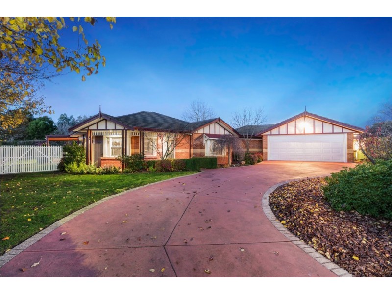 6 Comic  Court, New Gisborne VIC 3438