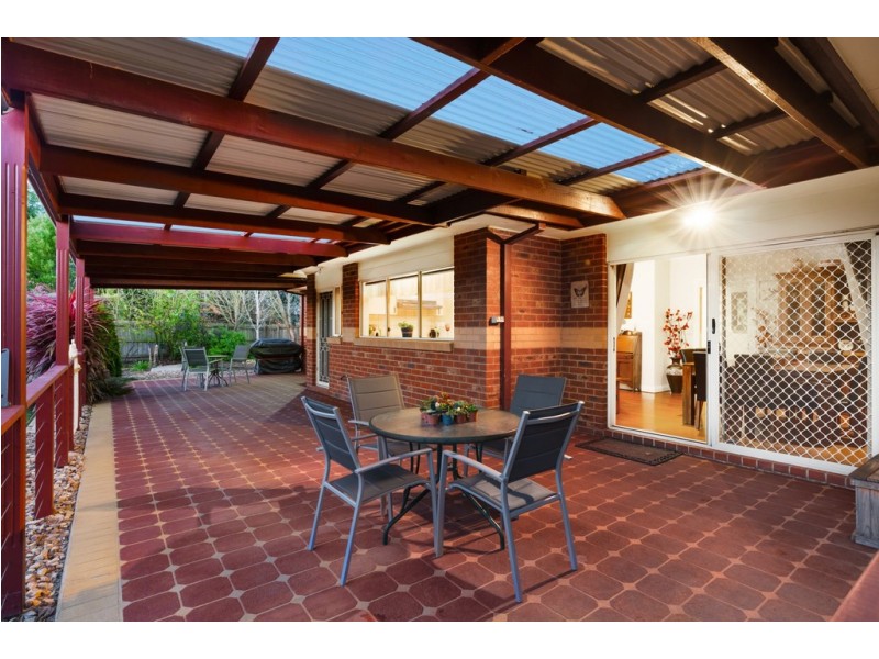 6 Comic  Court, New Gisborne VIC 3438