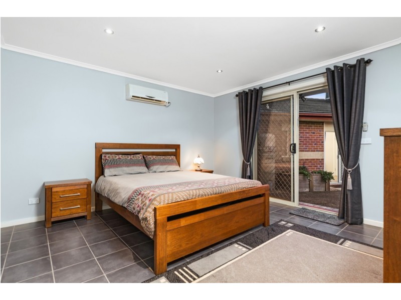 6 Comic  Court, New Gisborne VIC 3438