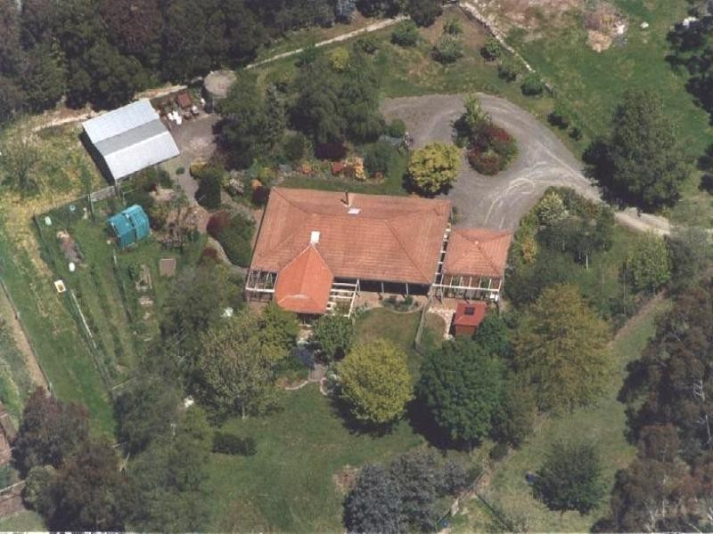 7 Fuchsia Lane, Mount Macedon VIC 3441