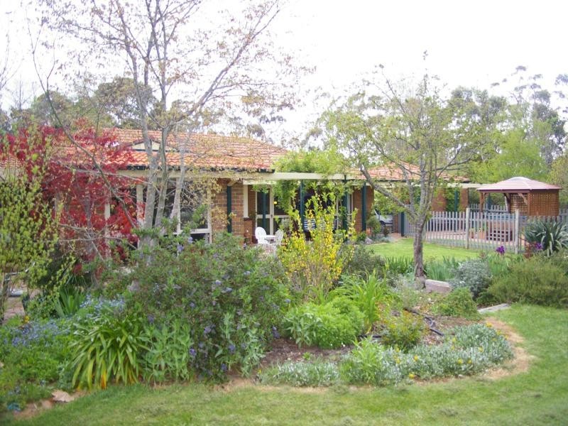 7 Fuchsia Lane, Mount Macedon VIC 3441