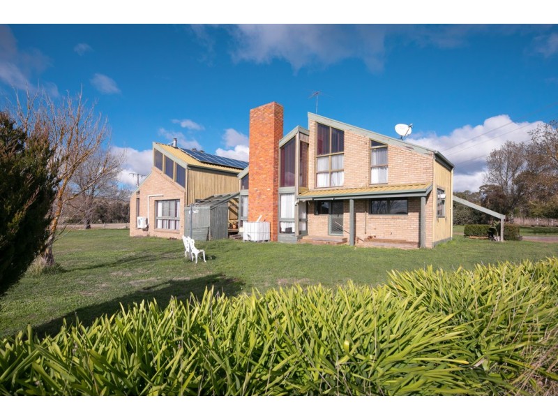 233 Deverall Road, Gisborne VIC 3437