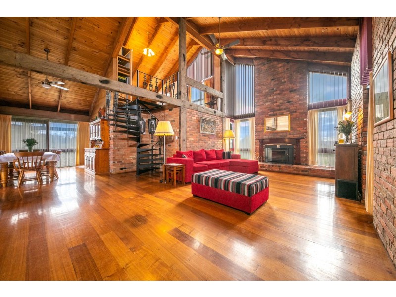 233 Deverall Road, Gisborne VIC 3437