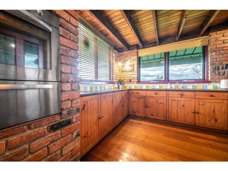 233 Deverall Road, Gisborne VIC 3437