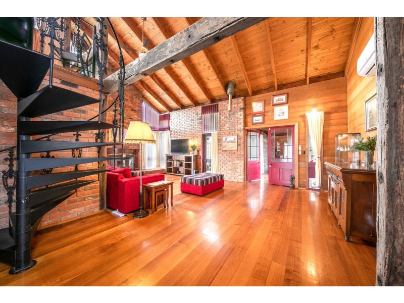 233 Deverall Road, Gisborne VIC 3437