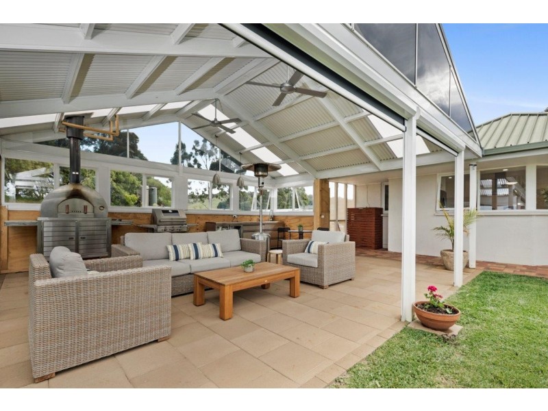 71 Duggan Road, Gisborne VIC 3437