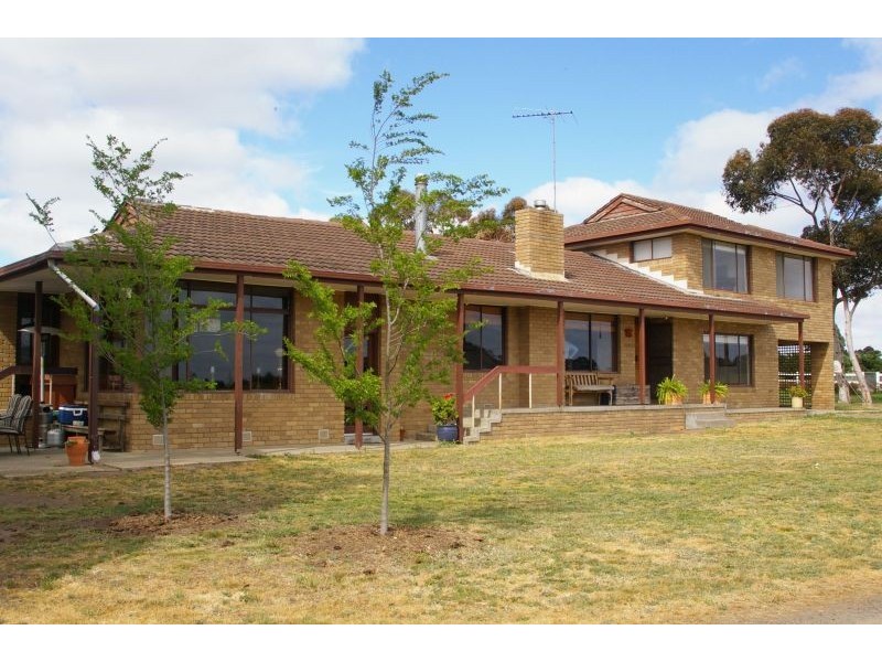 44 Peters Rd, Gisborne VIC 3437