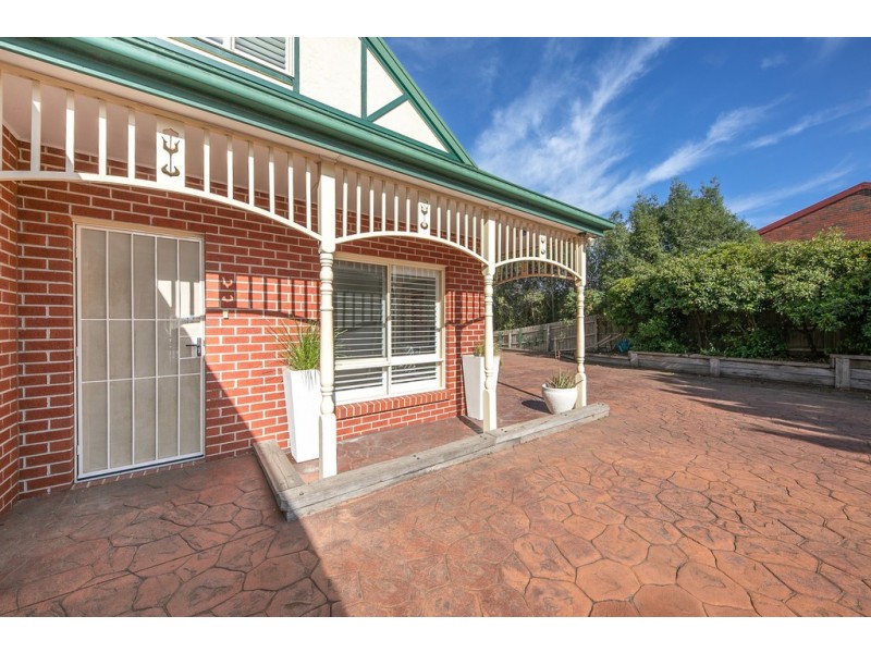 27 The Boulevard, Gisborne VIC 3437