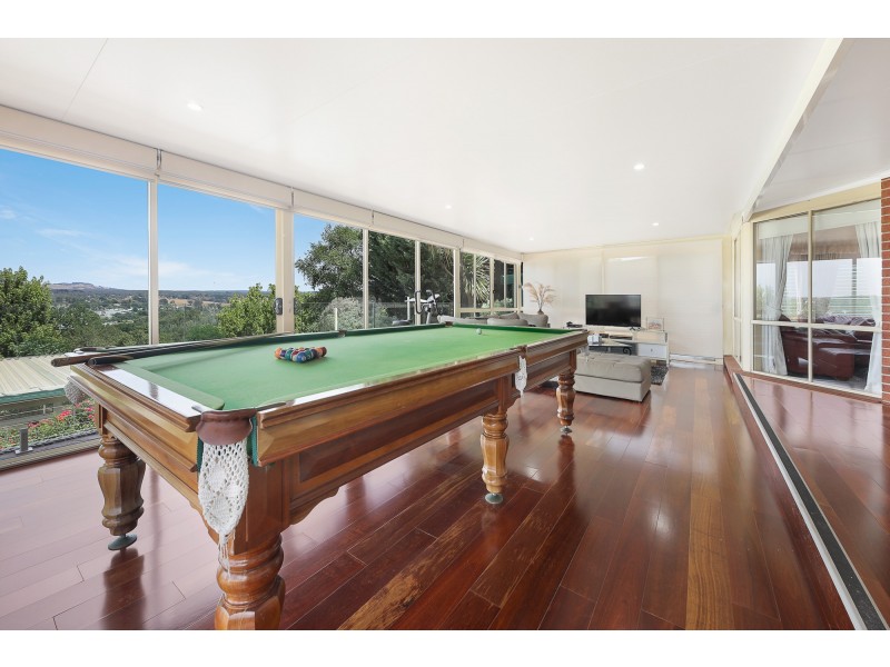 27 The Boulevard, Gisborne VIC 3437