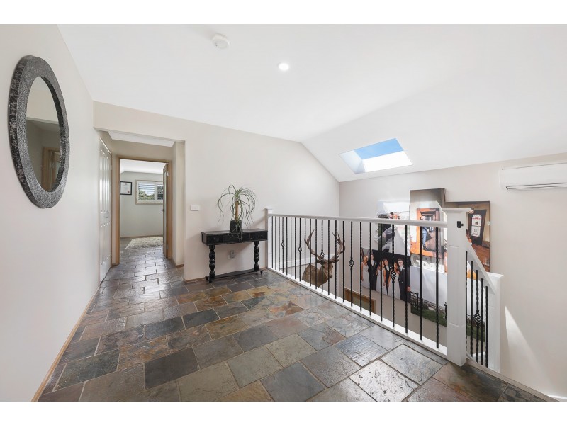 27 The Boulevard, Gisborne VIC 3437