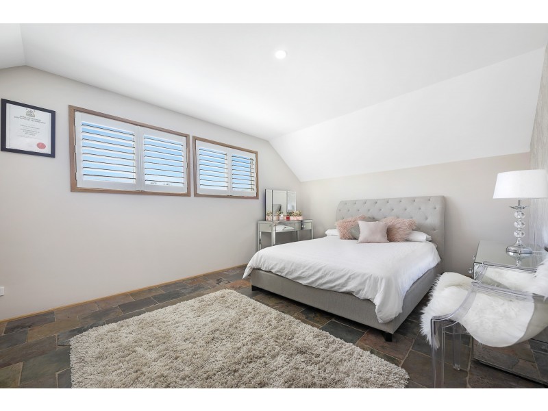 27 The Boulevard, Gisborne VIC 3437