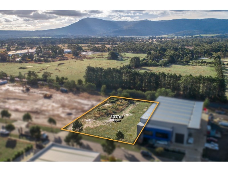 9 Meek Street, New Gisborne VIC 3438