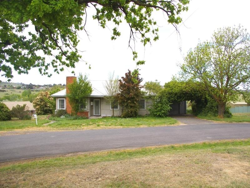 3 Melbourne Rd, Gisborne VIC 3437