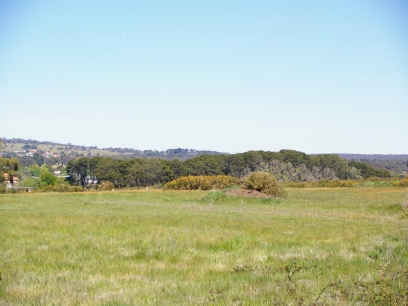 11  McKim Rd, Gisborne VIC 3437