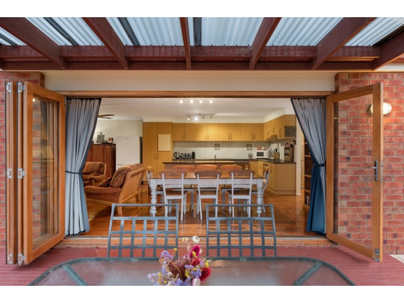 6 Kennington Rise, Gisborne VIC 3437
