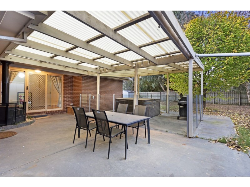 42 Fersfield Road, Gisborne VIC 3437