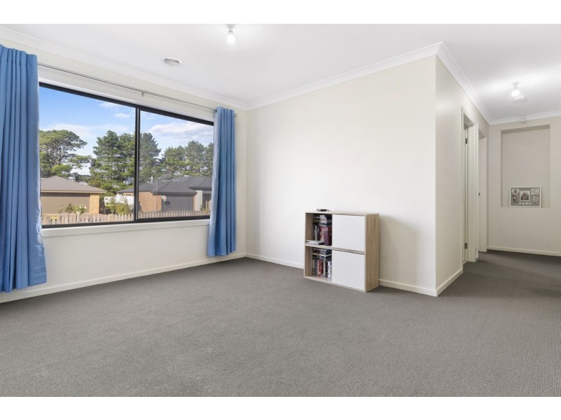 32 Rangeview Drive, Riddells Creek VIC 3431