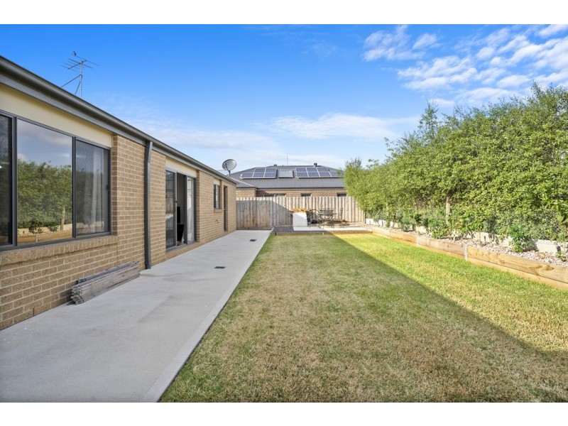 32 Rangeview Drive, Riddells Creek VIC 3431