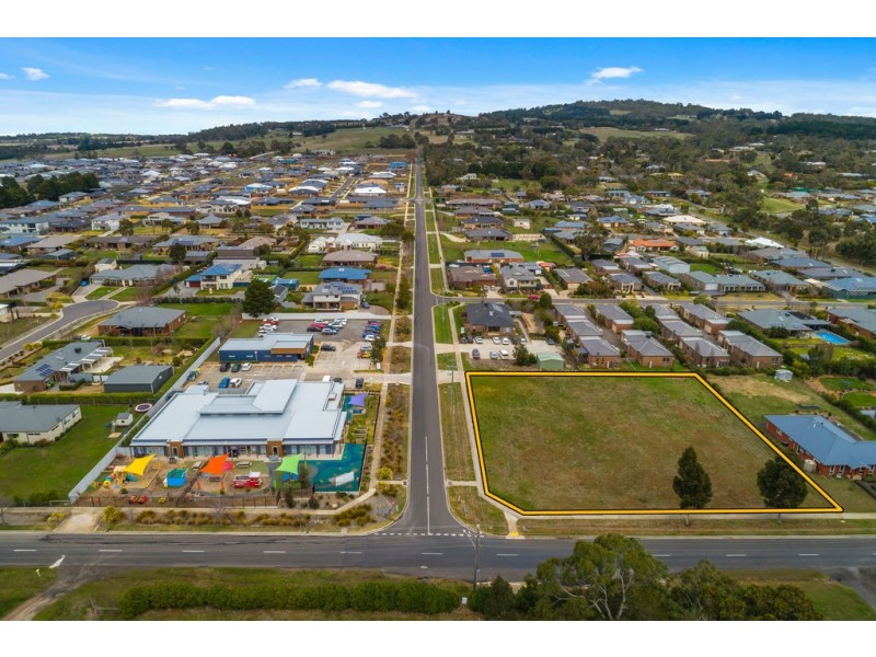 101-105 Willowbank Road,, Gisborne VIC 3437
