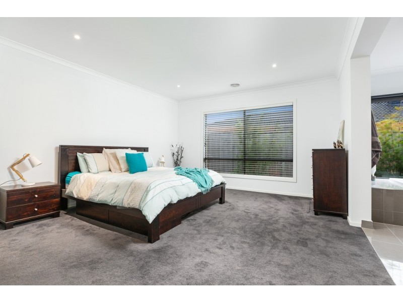 11 Childe Harold Road, Gisborne VIC 3437