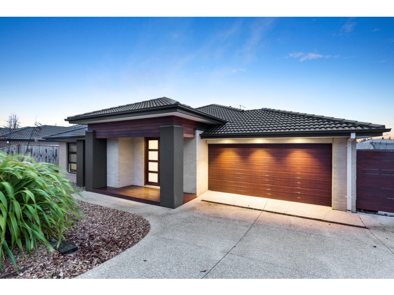 11 Childe Harold Road, Gisborne VIC 3437