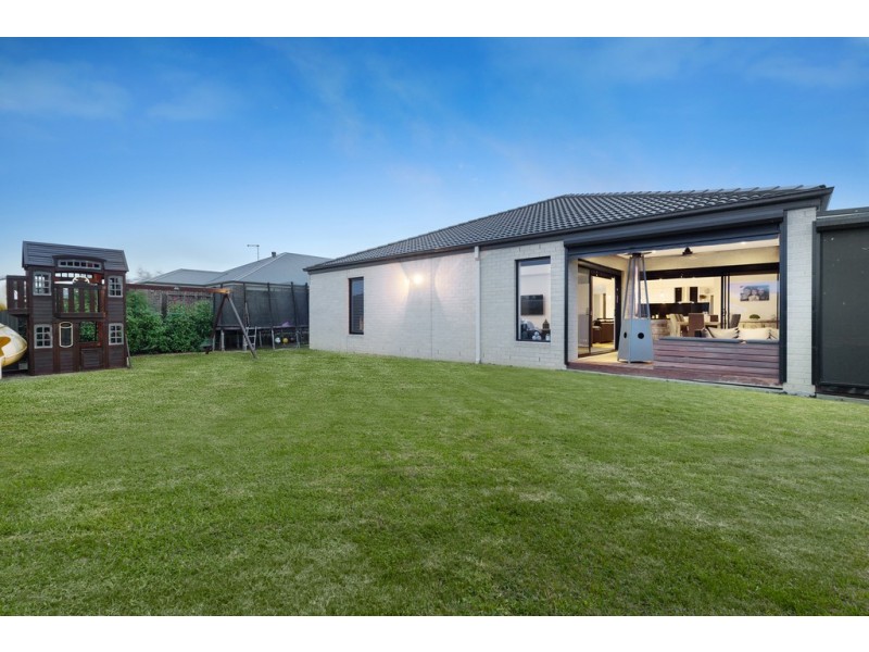 11 Childe Harold Road, Gisborne VIC 3437